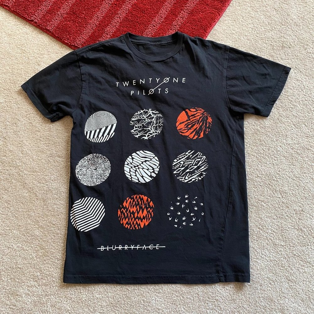 Twenty One Pilots Chest 17'' Blurryface Tee Flawed